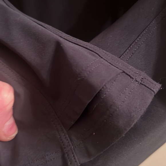 Lululemon Black LS Blouse Top W/Ruffles In Back NWOT - Picture 3 of 6